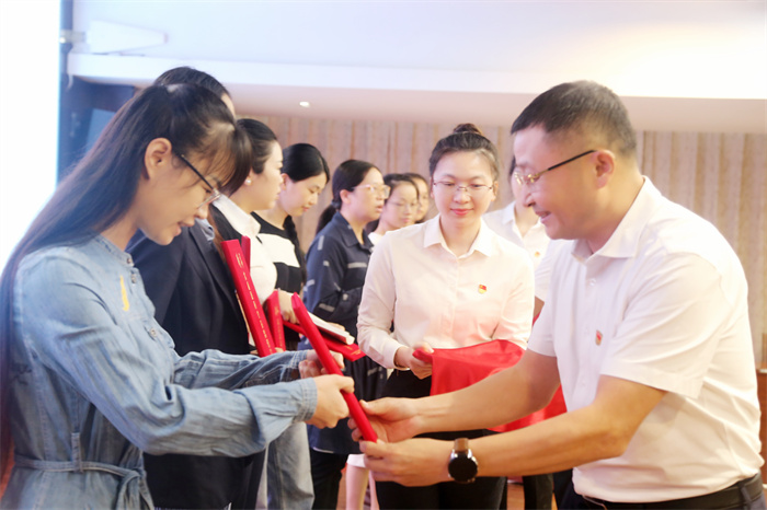 AG旗舰厅 (中国大陆) Apple Store