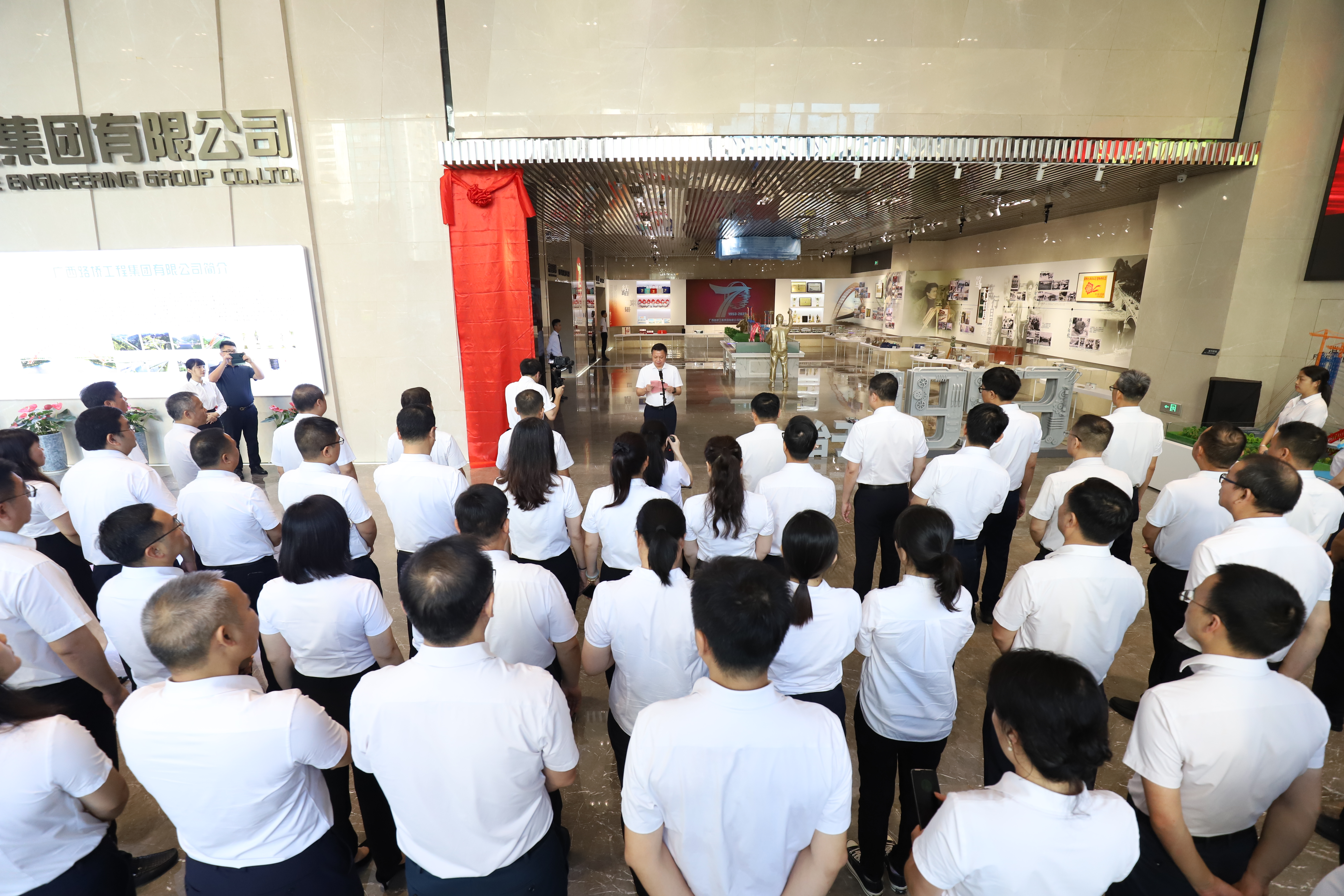 AG旗舰厅 (中国大陆) Apple Store
